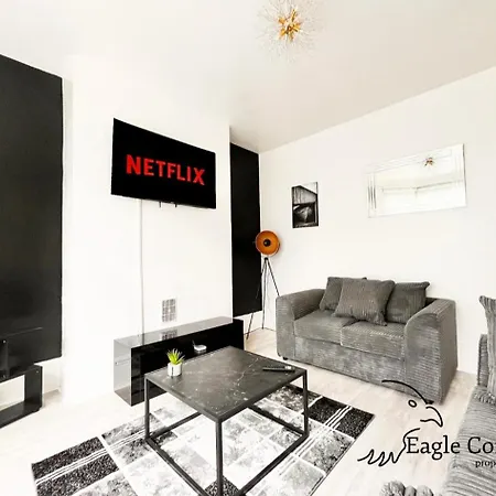 Holiday home 5 Bedroom House-20 Percent Off Monthly Sheffield